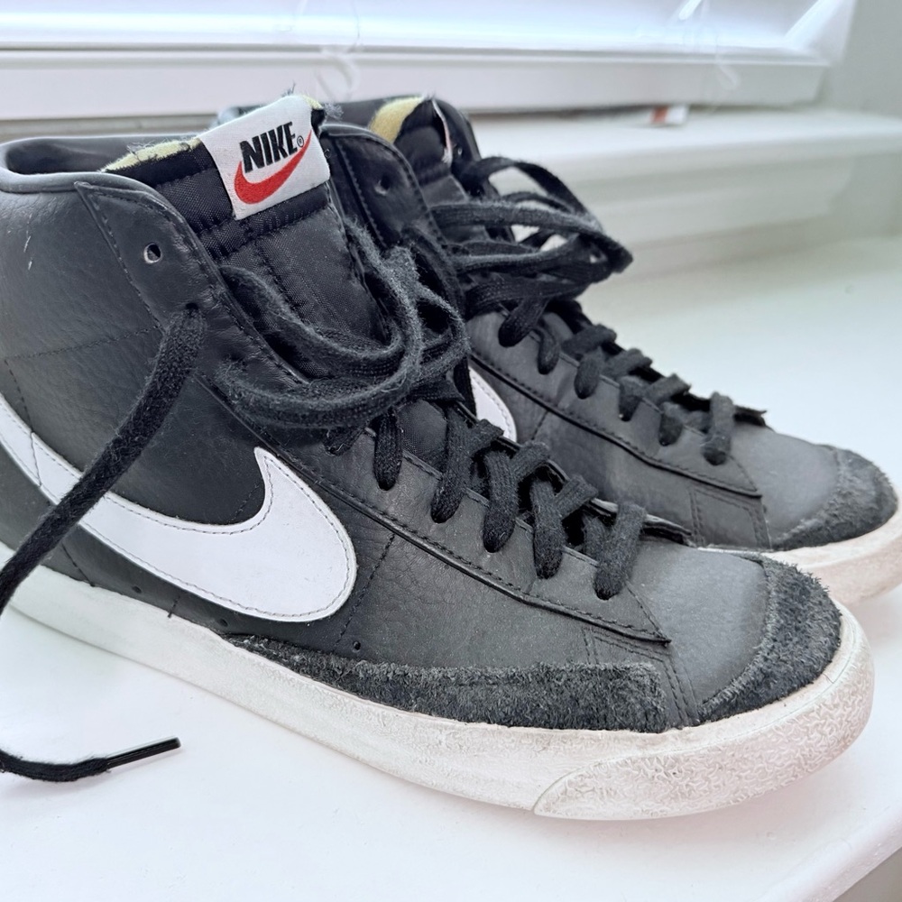 Nike Blazer Classic Black and White Sneakers